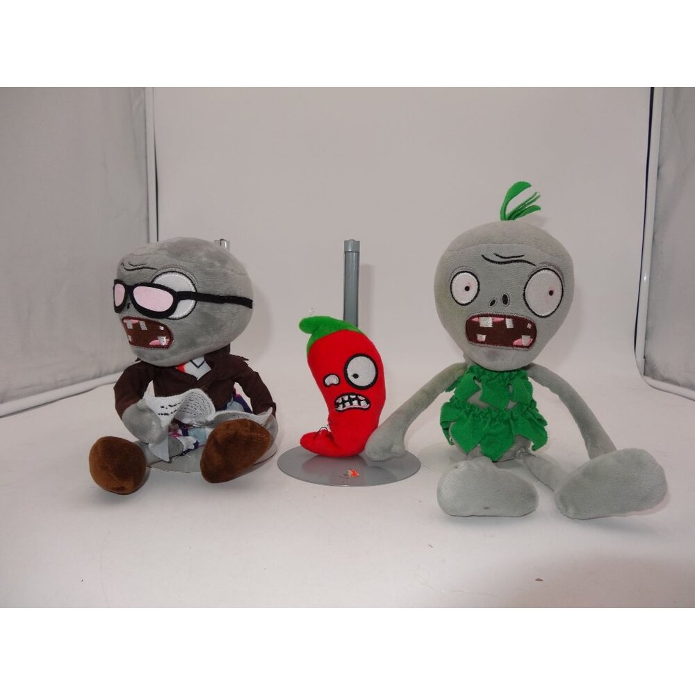 Plants vs Zombies PvZ Plush Grass Skirt Duckweed Newspaper‎ Spicy Pepper